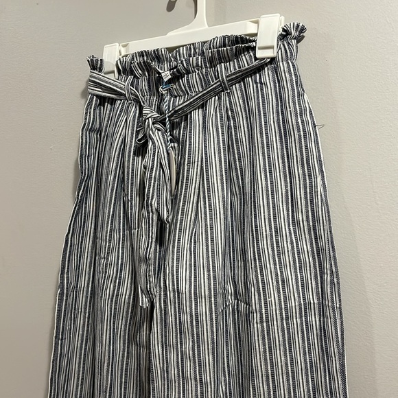 Hayden Striped Wide-Leg Pants with Bow Tie NWT L - Picture 3 of 8